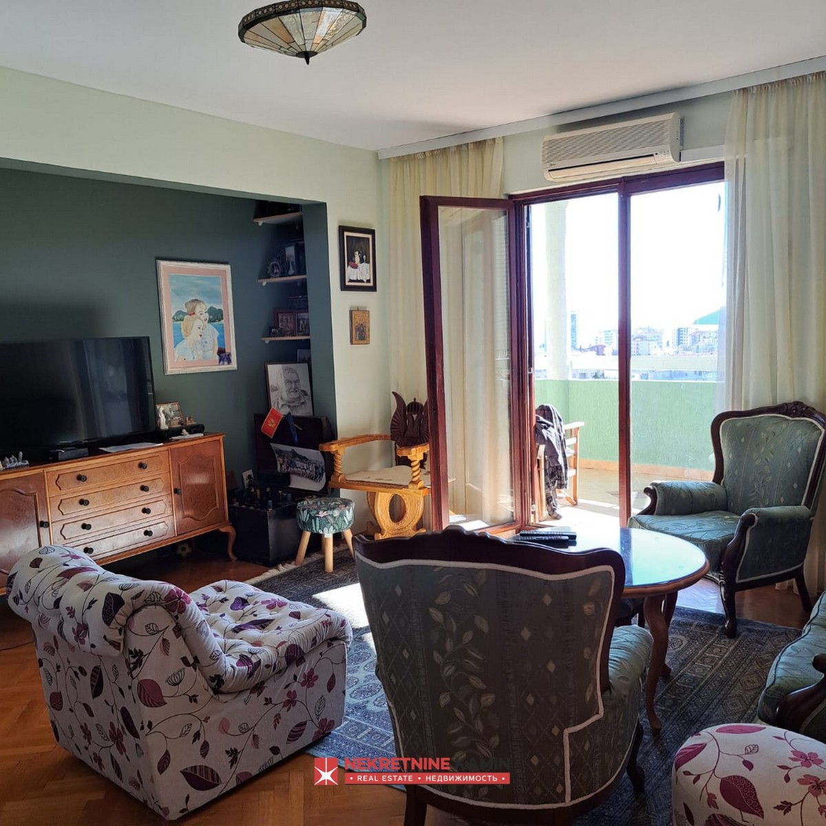 Three-Bedroom Top-Floor Apartment with Sea Views and Garage, Dubovica Lux, Budva